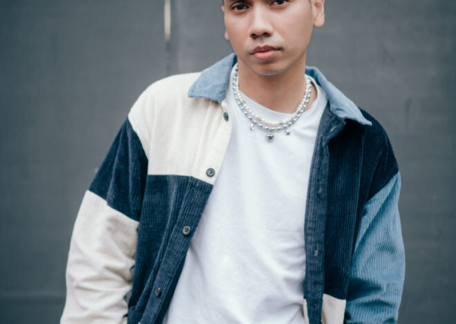 Rayi Putra Bagikan Single dan Video Klip Intim yang Jujur “Let You Down”