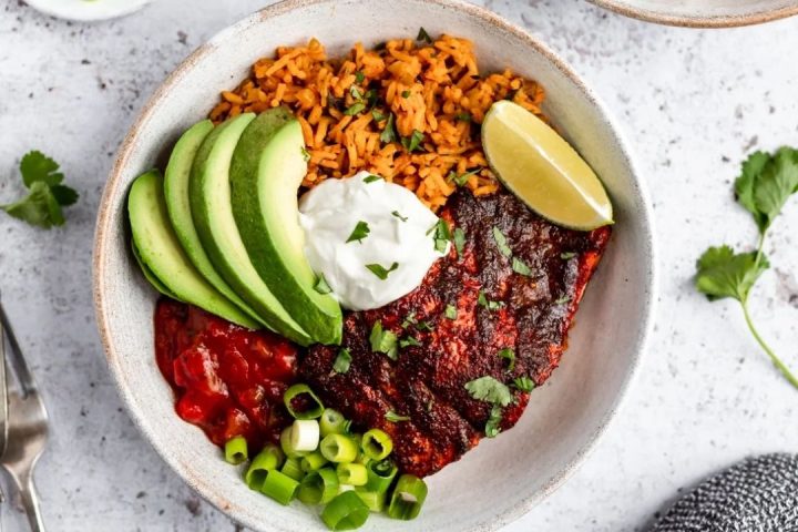 25 Easy Dinner Ideas for Two To Try if You Can’t Stand Leftovers