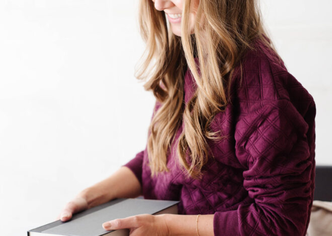 4 Books I’m Currently Reading (+ my team’s picks!)